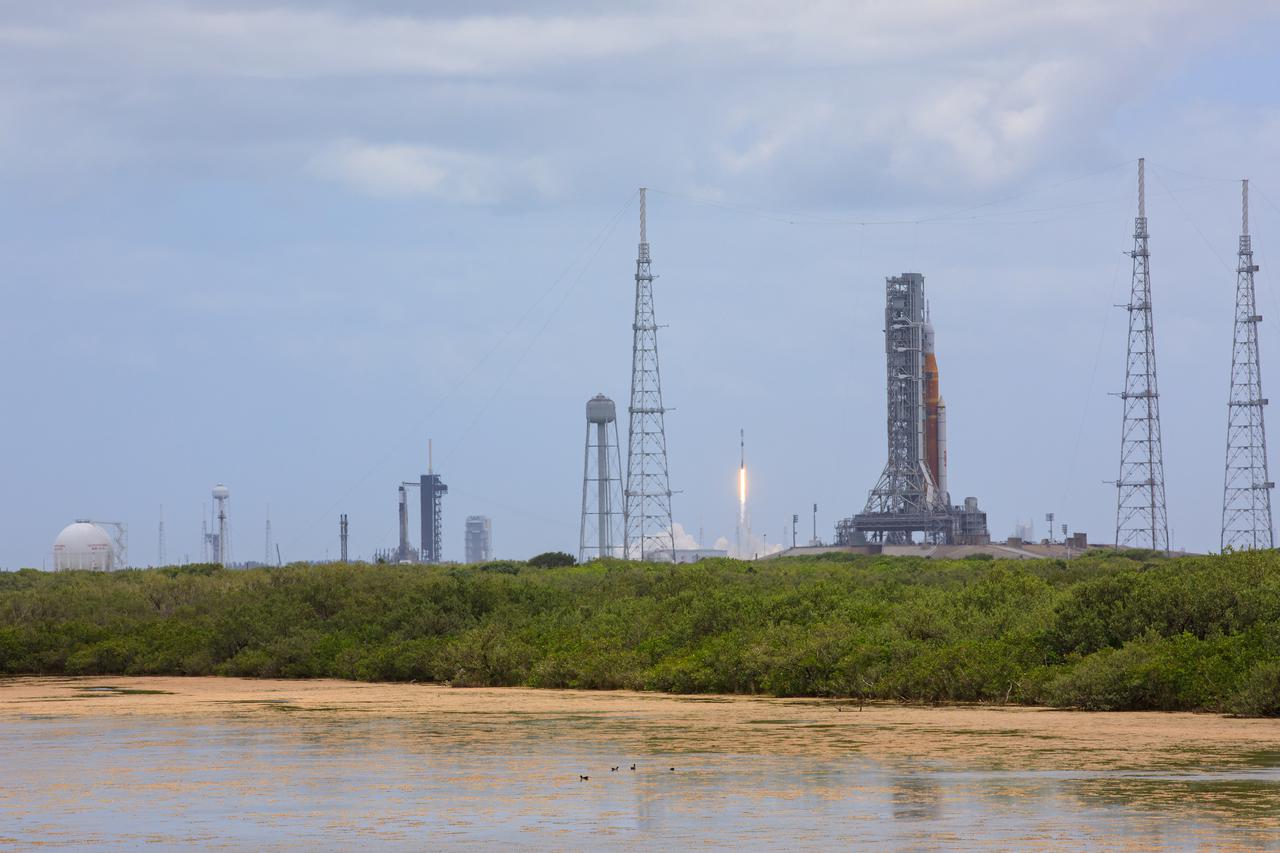 SpaceX Starlink 2026: 7000 Satellites Global Internet